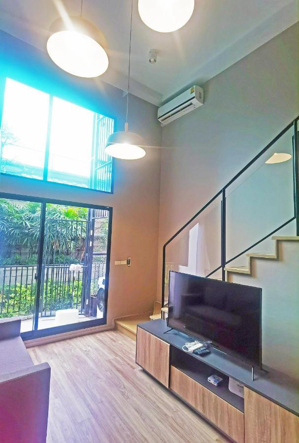 Blossom Sathorn Hospitality （曼谷高端酒店公寓） Exterior photo